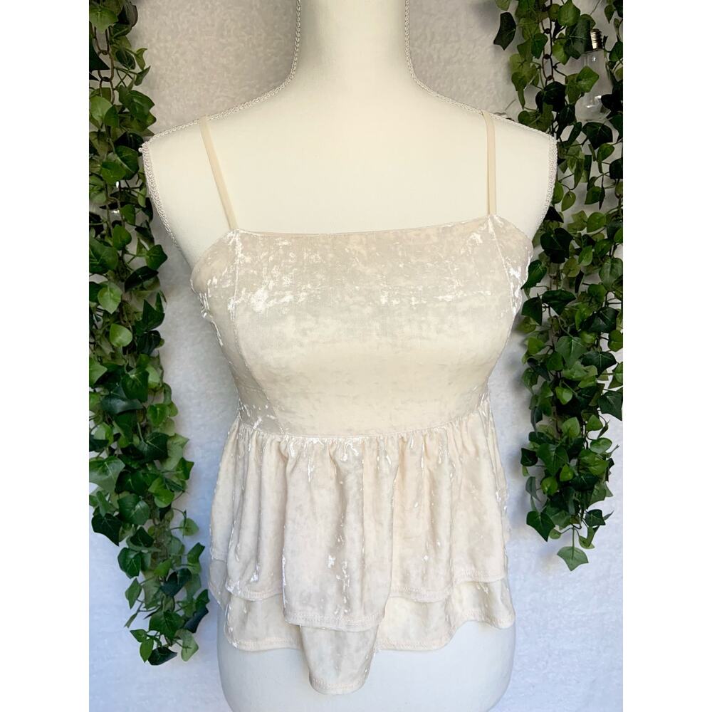 NWT American Eagle Outfitters Cream Ruffled Velour Peplum Top Blouse Women's XS - Picture 3 of 9